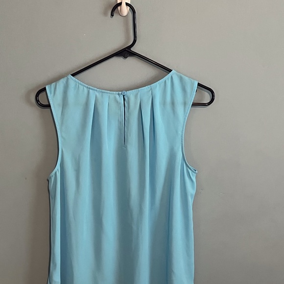 SELLING WORTHINGTON WOMEN BLOUSE SIZE MEDIUM COLOR BLUE SLEEVELESS PRE-OWNED … - Picture 9 of 11
